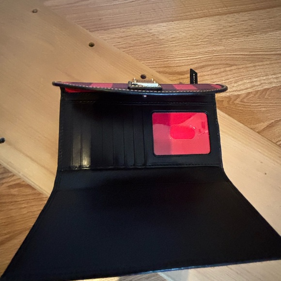 Dooney & Bourke Red and Black Checkered Tote with matching Wallet. New - Picture 16 of 16